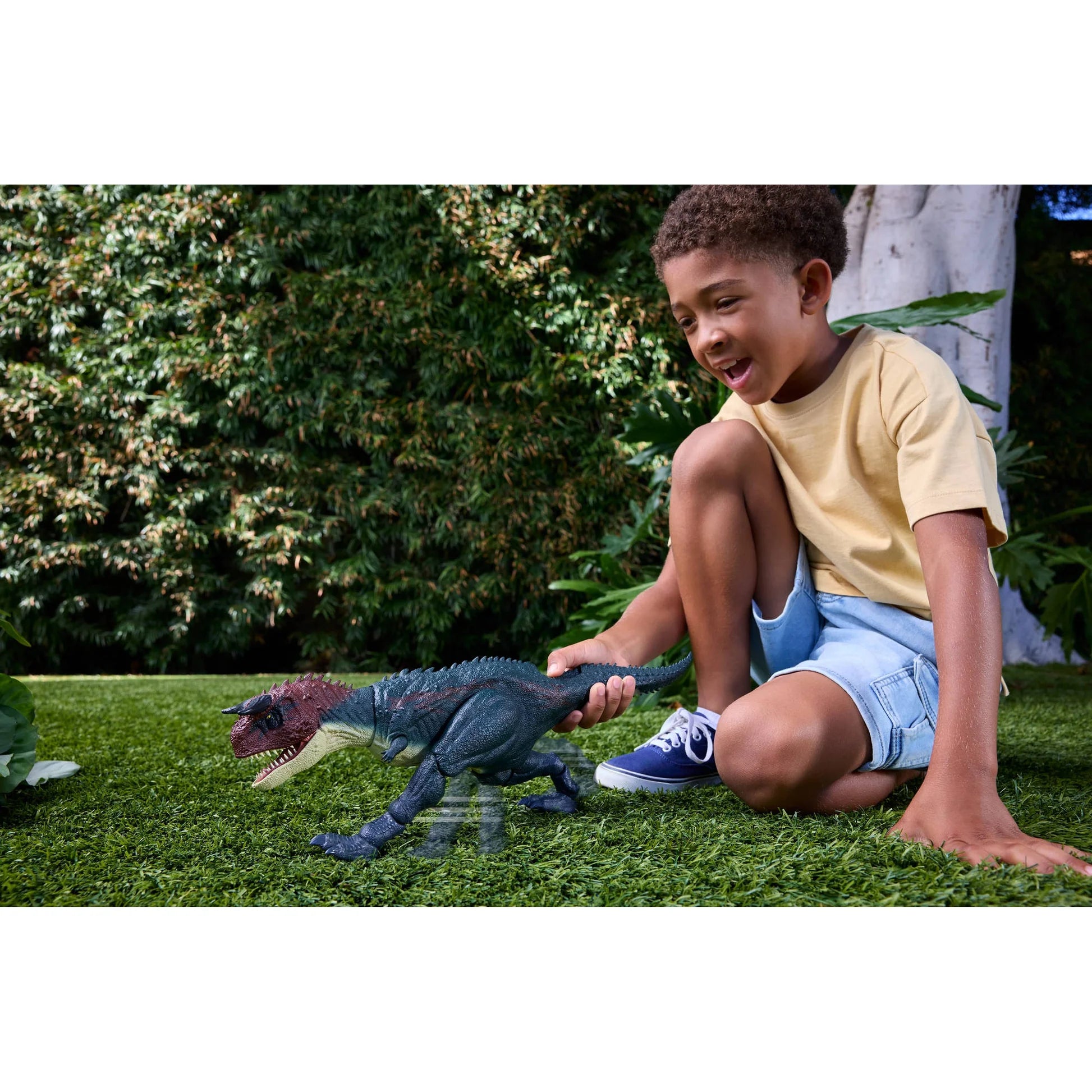 JURASSIC WORLD SURVIVAL CHARGE AND CHOMP - CARNOTAURUS