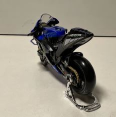 MAISTO MOTORCYCLES 1:18 MOTO GP 2022 YAMAHA FACTORY RACING - Toyworld Frankston