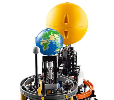 LEGO 42179 TECHNIC SPACE - PLANET EARTH AND MOON IN ORBIT - Toyworld Frankston