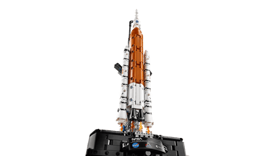 LEGO 42221 TECHNIC - NASA ARTEMIS SPACE LAUNCH SYSTEM ROCKET - Toyworld Frankston