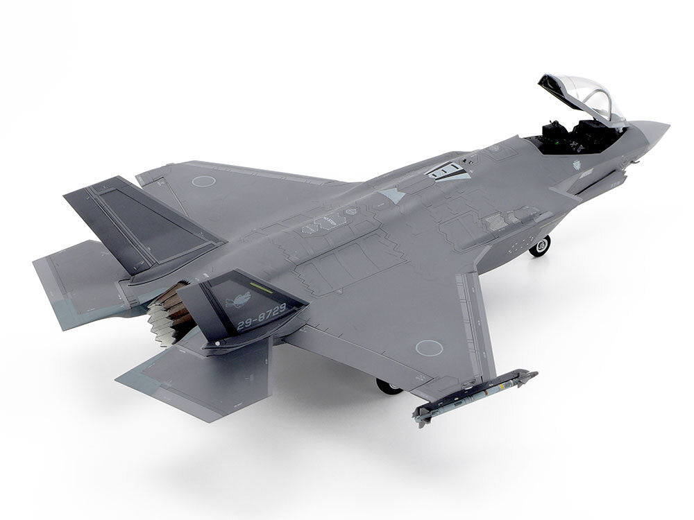 TAMIYA 1/72 F-35A LIGHTNING II