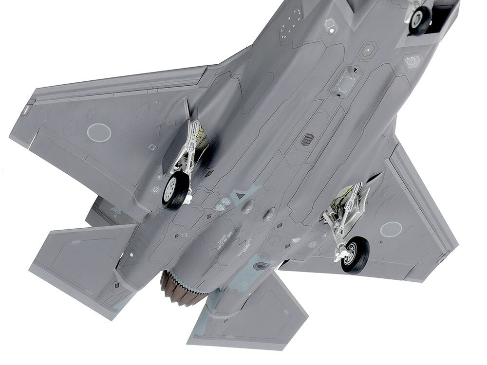 TAMIYA 1/72 F-35A LIGHTNING II