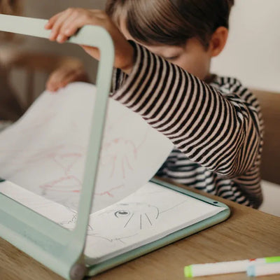 KIDYWOLF - KIDYDRAW PRO PORTABLE LIGHT TABLE - Toyworld Frankston