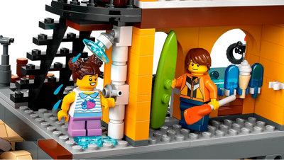 LEGO 60422 - SEASIDE HARBOR WITH CARGO SHIP - Toyworld Frankston