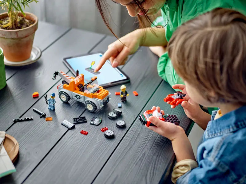 LEGO 60435 - TOW TRUCK AND SPORTS CAR REPAIR - Toyworld Frankston