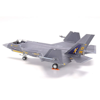TAMIYA 1/72 LOCKHEED MARTIN F-35C LIGHTNING II