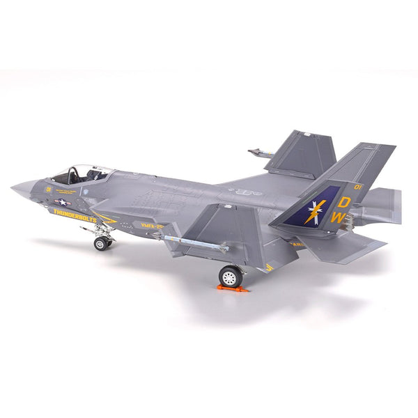 TAMIYA 1/72 LOCKHEED MARTIN F-35C LIGHTNING II | Toyworld Frankston