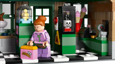 LEGO 76457 HARRY POTTER - HOGSMEADE VILLAGE COLLECTORS EDITION - Toyworld Frankston