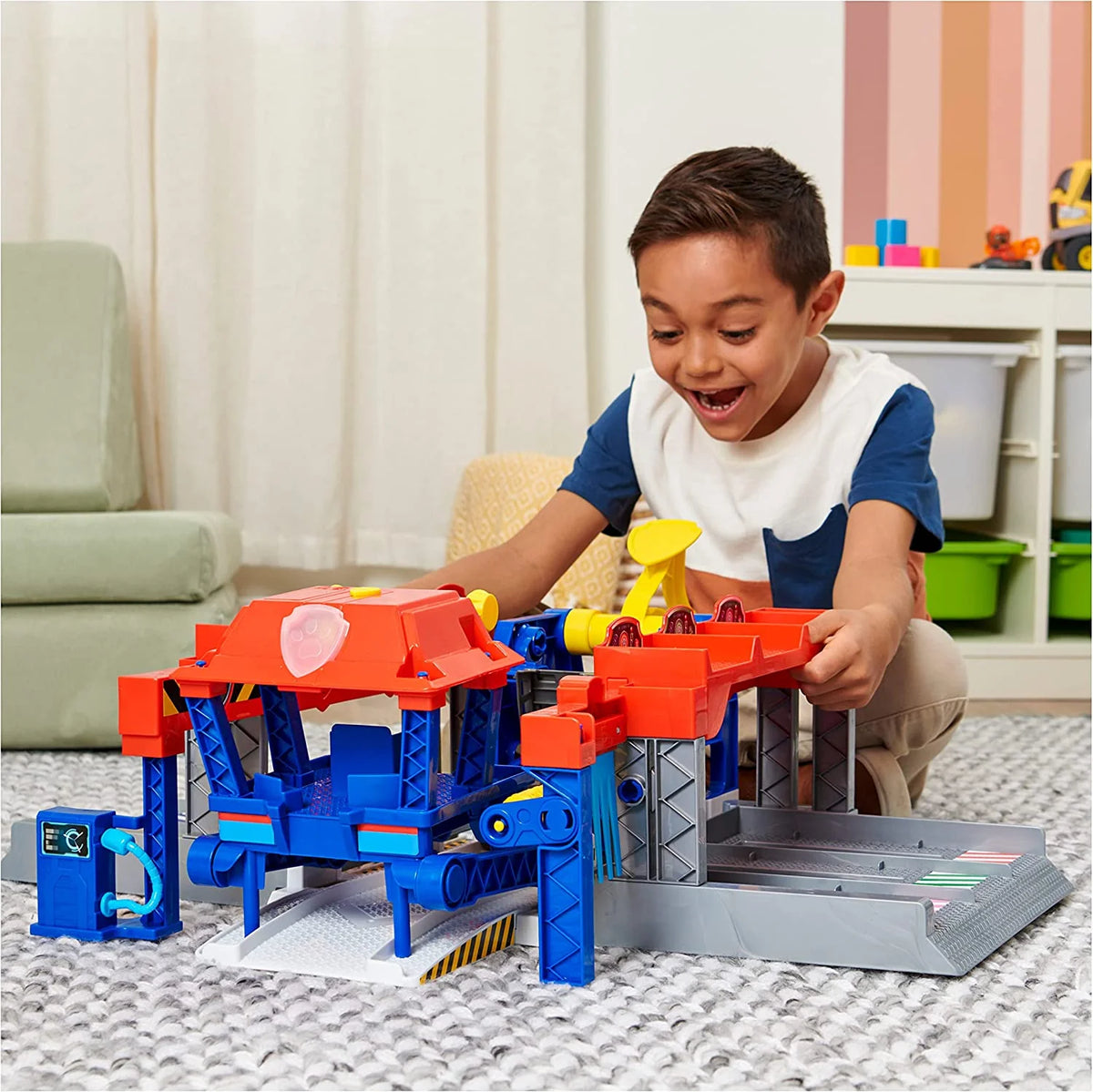 PAW PATROL BIG TRUCK PUPS TRUCK STOP