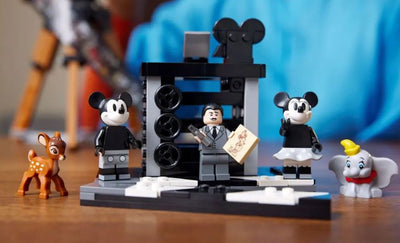 LEGO DISNEY 43230 WALT DISNEY TRIBUTE CAMERA - Toyworld Frankston