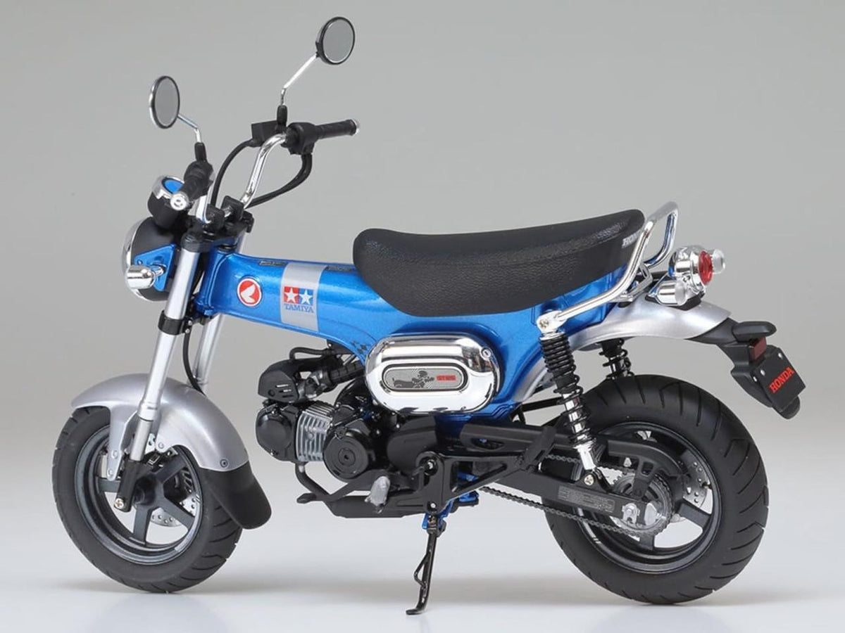 TAMIYA 1/12 HONDA DAX 125 TAMIYA EDITION MODEL KIT - Toyworld Frankston