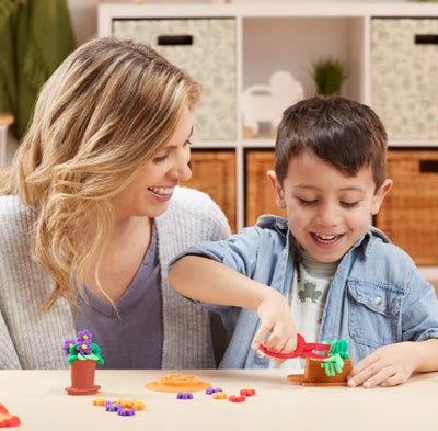 PLAY-DOH GROW YOUR GARDEN TOOLSET - Toyworld Frankston