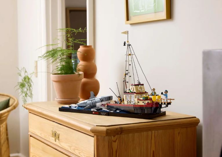 LEGO 21350 IDEAS - JAWS - Toyworld Frankston