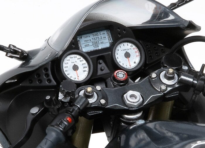 TAMIYA 1/12 KAWASAKI ZZR1400 MODEL KIT