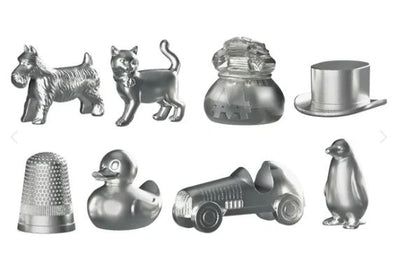 MONOPOLY - THE CLASSIC BOARD GAME- REFRESH