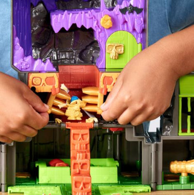 TREASURE X LOST LANDS - SKULL ISLAND - MEGA PLAYSET - Toyworld Frankston