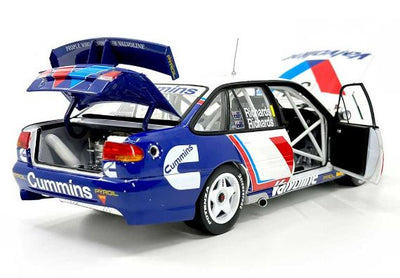 CLASSIC CARLECTABLES 1:18 HOLDEN VS COMMODORE 1997 BATHURST 2ND PLACE NO. 18768