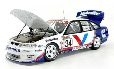 CLASSIC CARLECTABLES 1:18 HOLDEN VS COMMODORE 1997 BATHURST 2ND PLACE NO. 18768