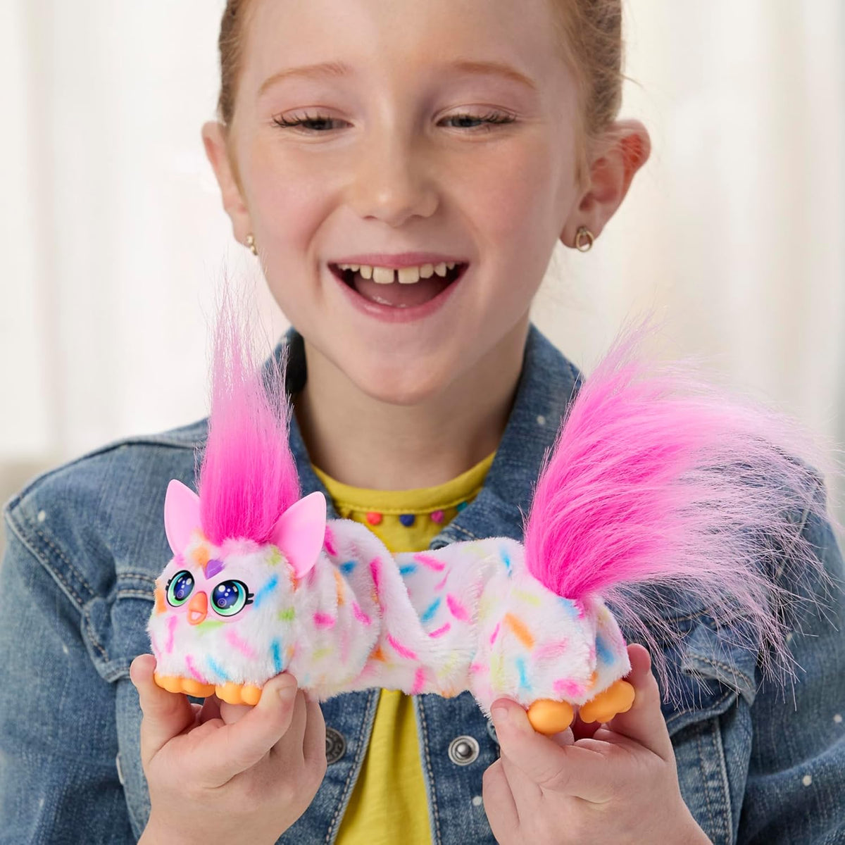 FURBY DJ FURBLETS - BERRY-CUP-CAKE INTERACTIVE PLUSH TOY