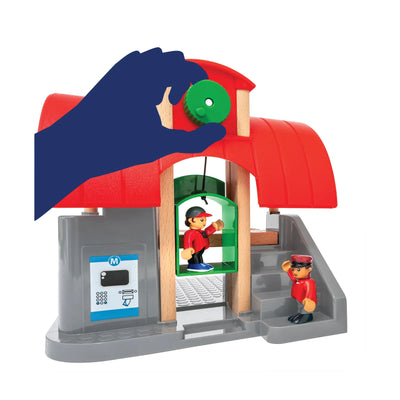 BRIO CENTRAL STATION SET 37 PIECES - 33989 - Toyworld Frankston
