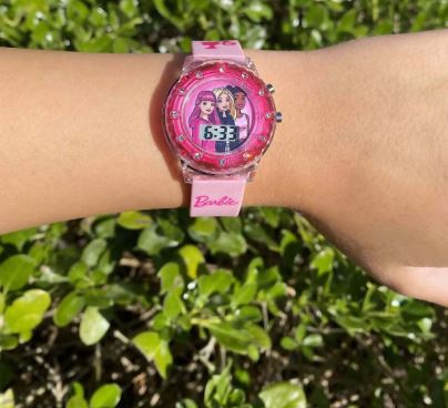 BARBIE DIGITAL LIGHT UP WATCH