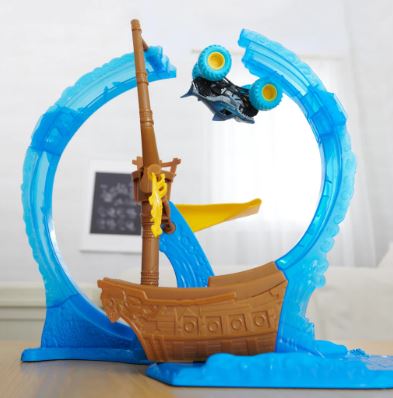 MONSTER JAM 1:64 MEGALODON'S LOOP OF DOOM PLAYSET - Toyworld Frankston