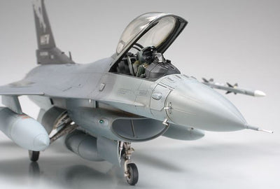 TAMIYA 1:48 LOCKHEED MARTIN F-16C BLOCK 25/32 FIGHTING FALCON ANG - Toyworld Frankston