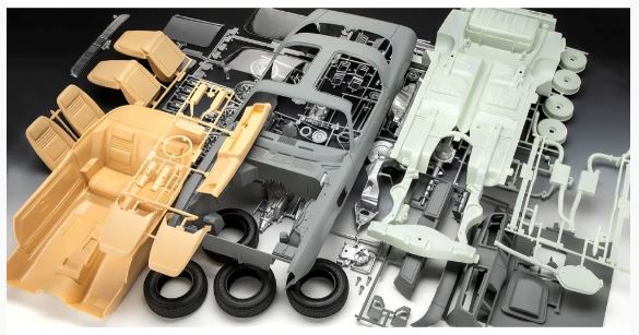 REVELL 1:8 PONTIAC FIREBIRD TRANS AM