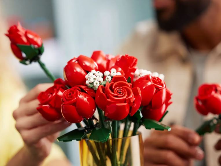 LEGO 10328 BOUQUET OF ROSES - Toyworld Frankston