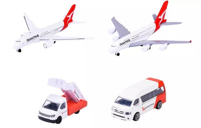 MAJORETTE QANTAS PLANE AND VEHICLE ASSORTMENT - Toyworld Frankston