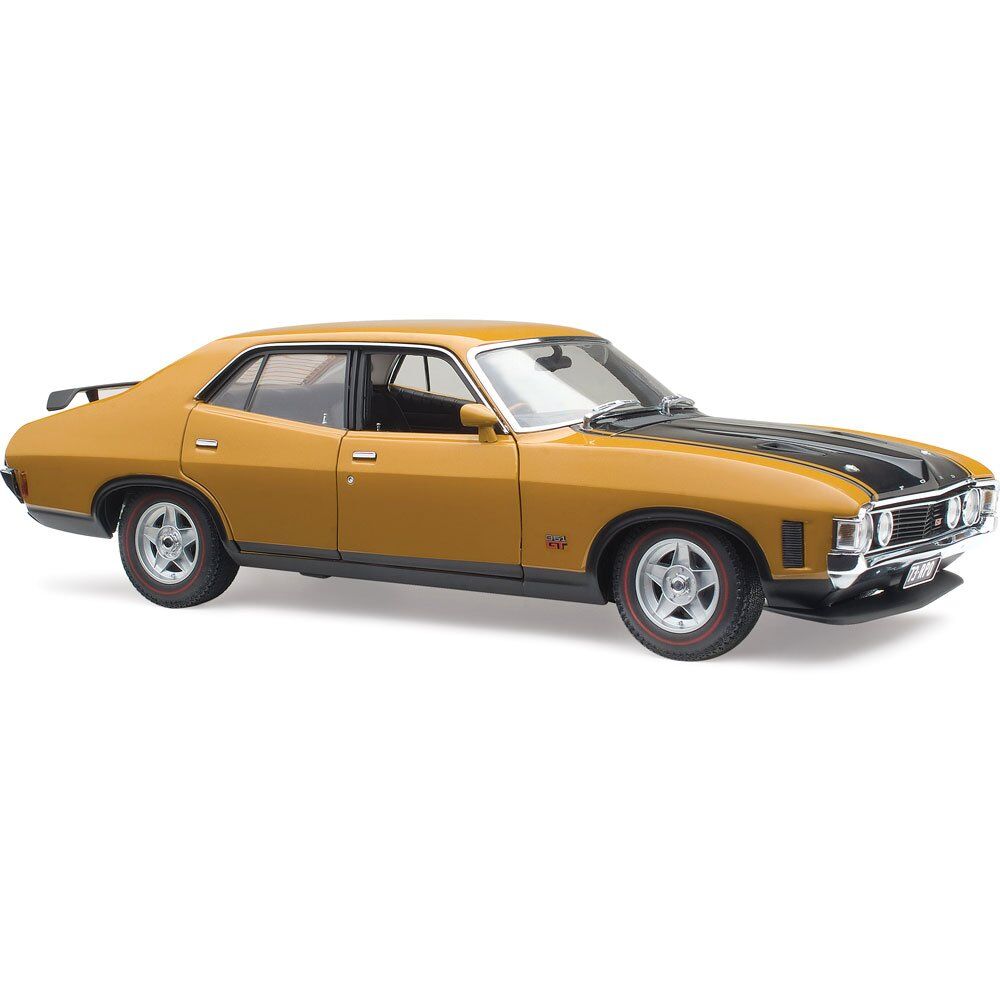 CLASSIC CARLECTABLES 1:18 FORD XA FALCON RPO83 SEDAN SUMMER GOLD - Toyworld Frankston
