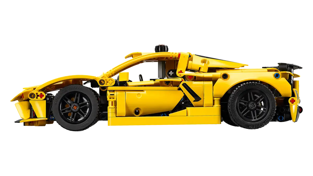 LEGO TECHNIC 42205 CHEVROLET CORVETTE STINGRAY