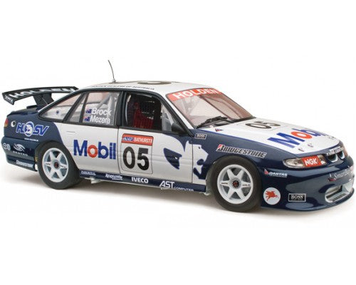 CLASSIC CARLECTABLES 1:18 HOLDEN VR COMMODORE - 1996 BATHURST - Toyworld Frankston