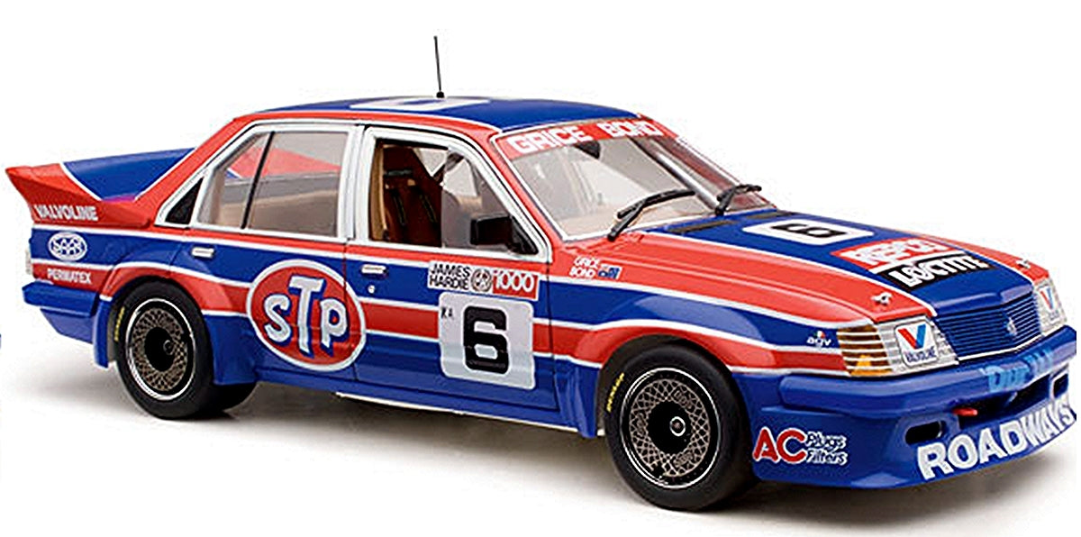 CLASSIC CARLECTABLES 1.18 HOLDEN VH COMMODORE 1983 BATHURST THIRD PLACE - Toyworld Frankston