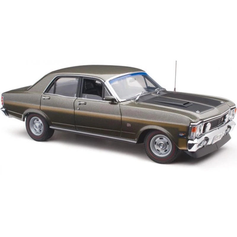CLASSIC CARLECTABLES 1:18 FORD XW FALCON GT-HO PHASE II REEF GREEN - Toyworld Frankston