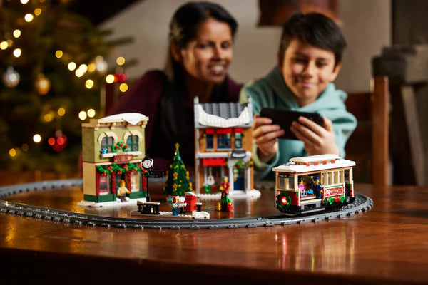 LEGO 10308 CREATOR HOLIDAY MAIN STREET - Toyworld Frankston