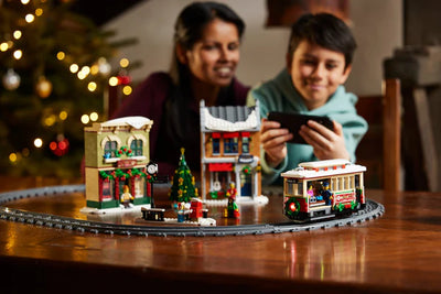 LEGO 10308 CREATOR HOLIDAY MAIN STREET - Toyworld Frankston