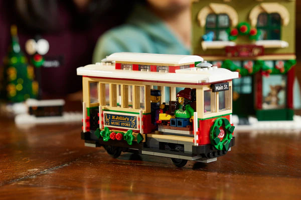 LEGO 10308 CREATOR HOLIDAY MAIN STREET - Toyworld Frankston