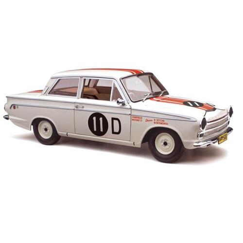 CLASSIC CARLECTABLES 1:18 FORD CORTINA GT 500 1965 BATHURST WINNER - Toyworld Frankston