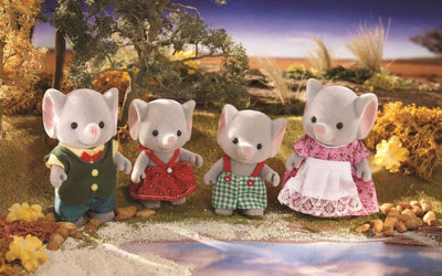 SYLVANIAN FAMILIES ELEPHANT FAMILY - Toyworld Frankston