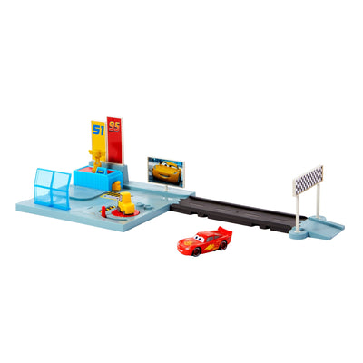 PIXAR - CARS ON THE ROAD